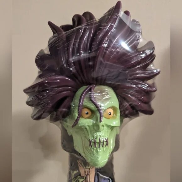 Disney Billy Butcherson Hocus Pocus Water Bottle – Brand New - Picture 3 of 8